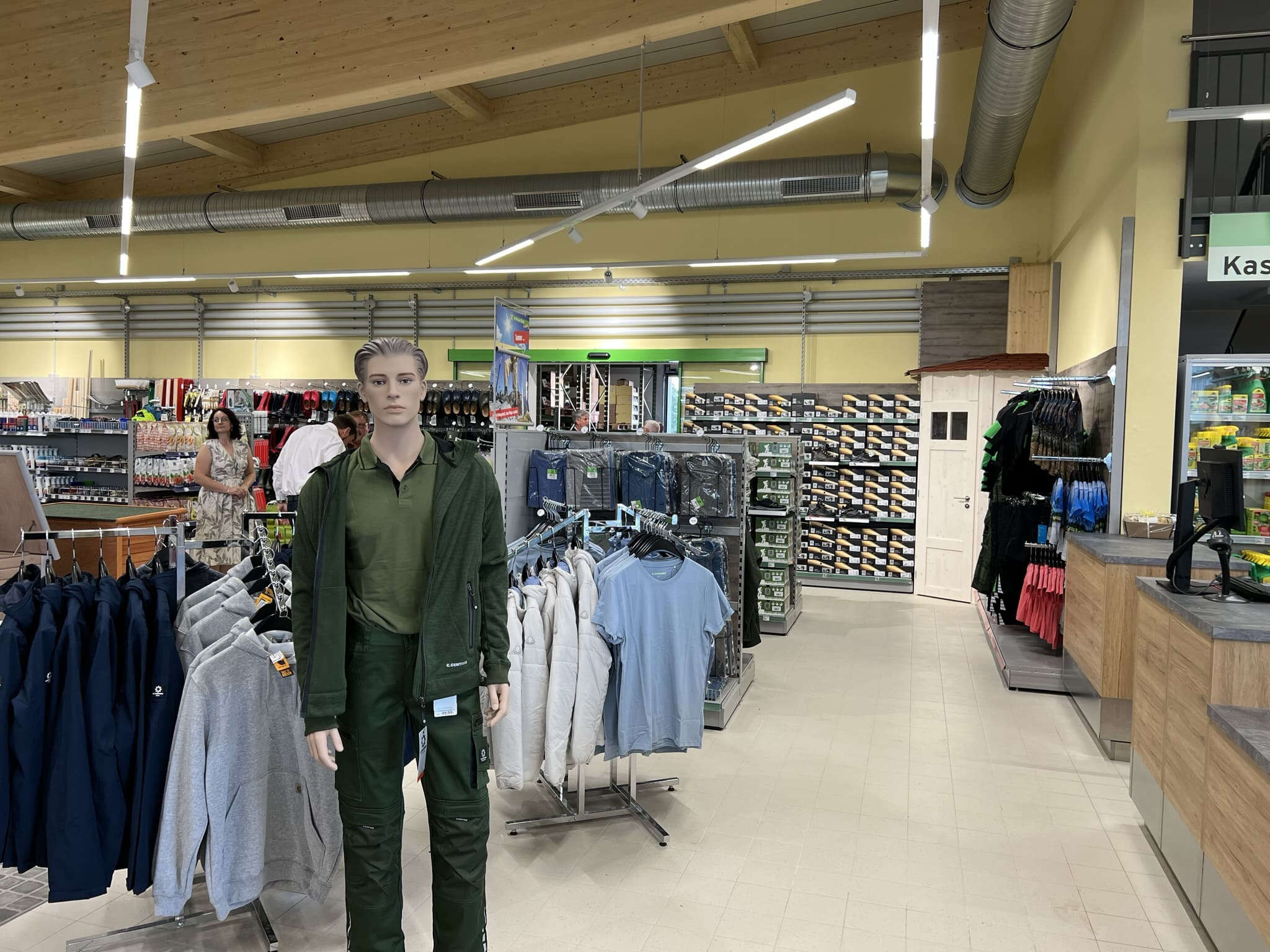 Ettringen Bekleidung