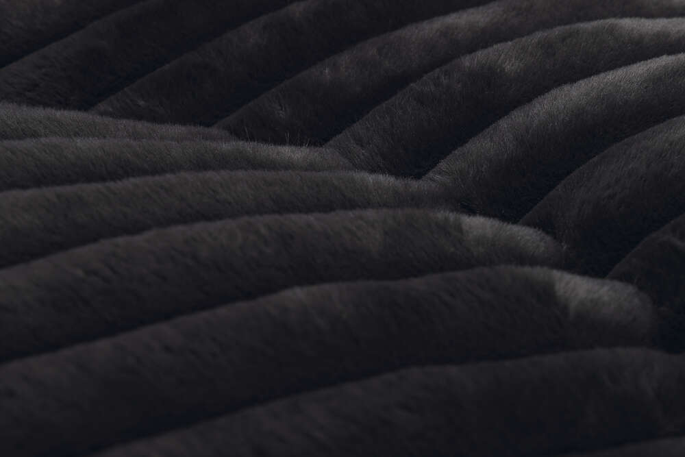 Designed by Lotte Hundekissen Reza Rund
