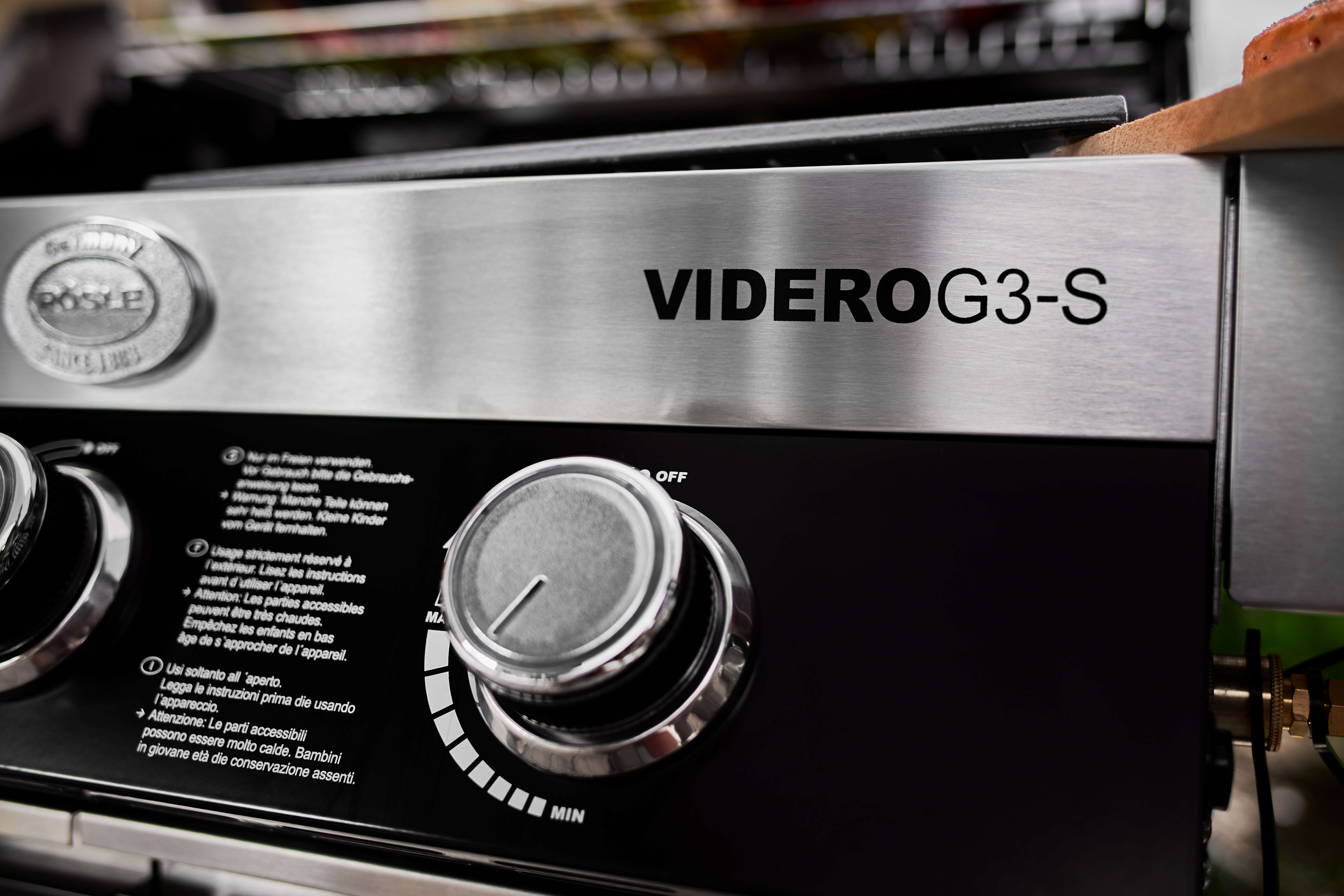 RÖSLE Gasgrill BBQ-Station VIDERO G3-S Vario+ mit Grillplatte & Schutzhülle