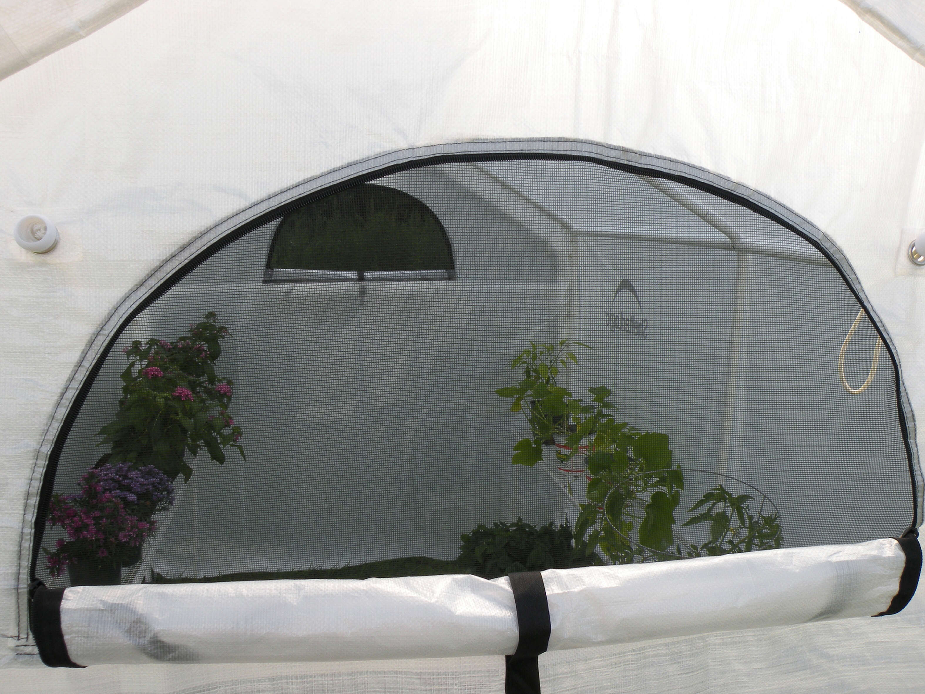 ShelterLogic Gewächshaus mit Regal