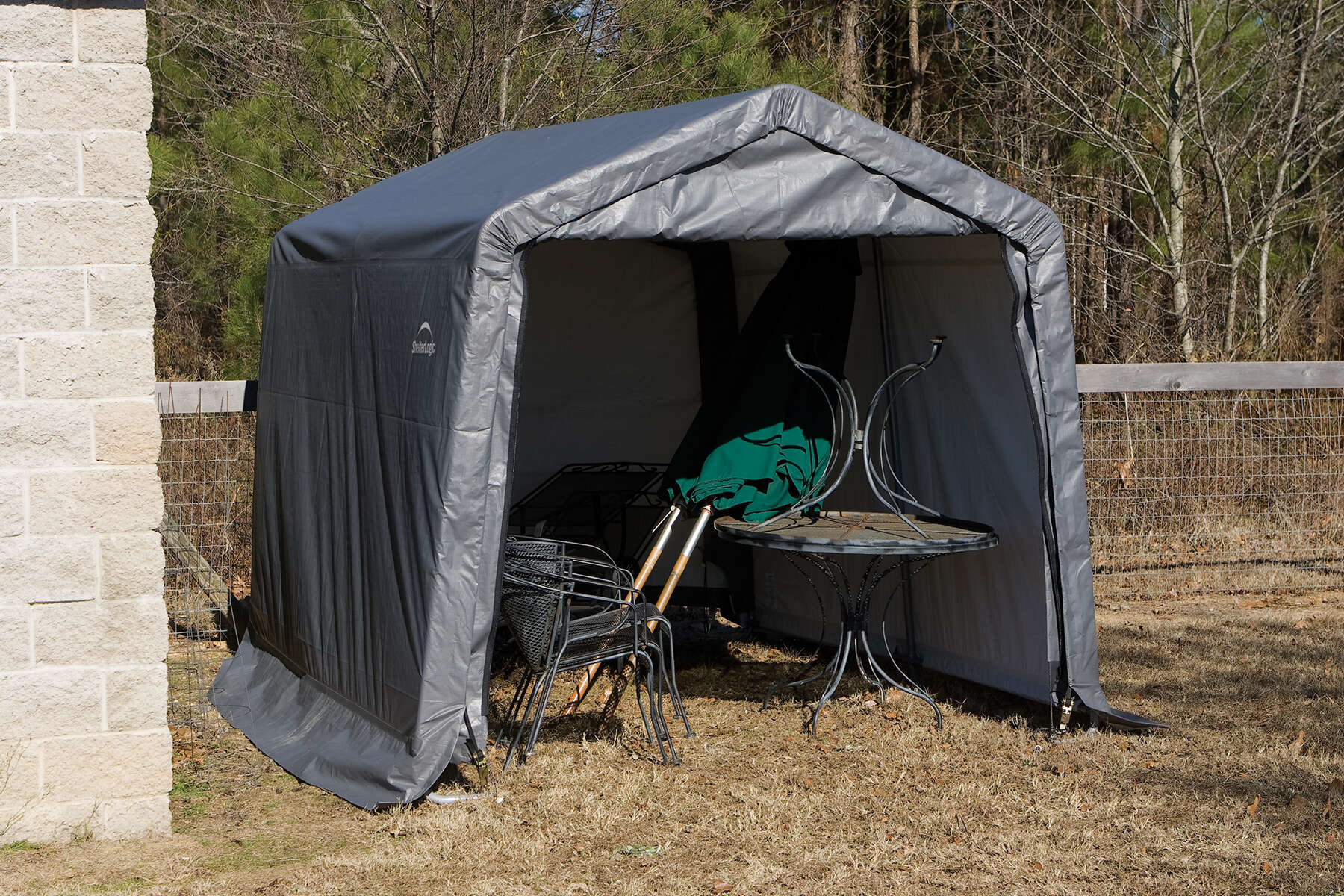ShelterLogic Gerätehaus