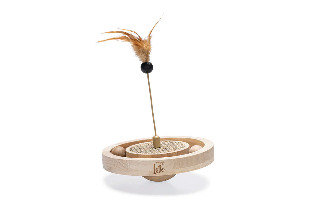 Designed by Lotte Katzenspielzeug Winni