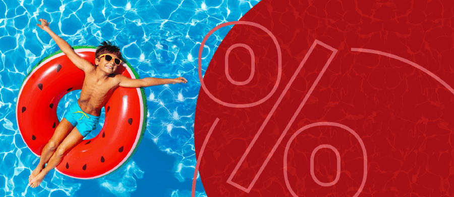 kind liegt im schwimmring im pool sale prozent preiskracherbild