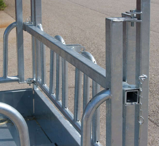 KERBL Viereckraufe mit Palisadenfressgitter