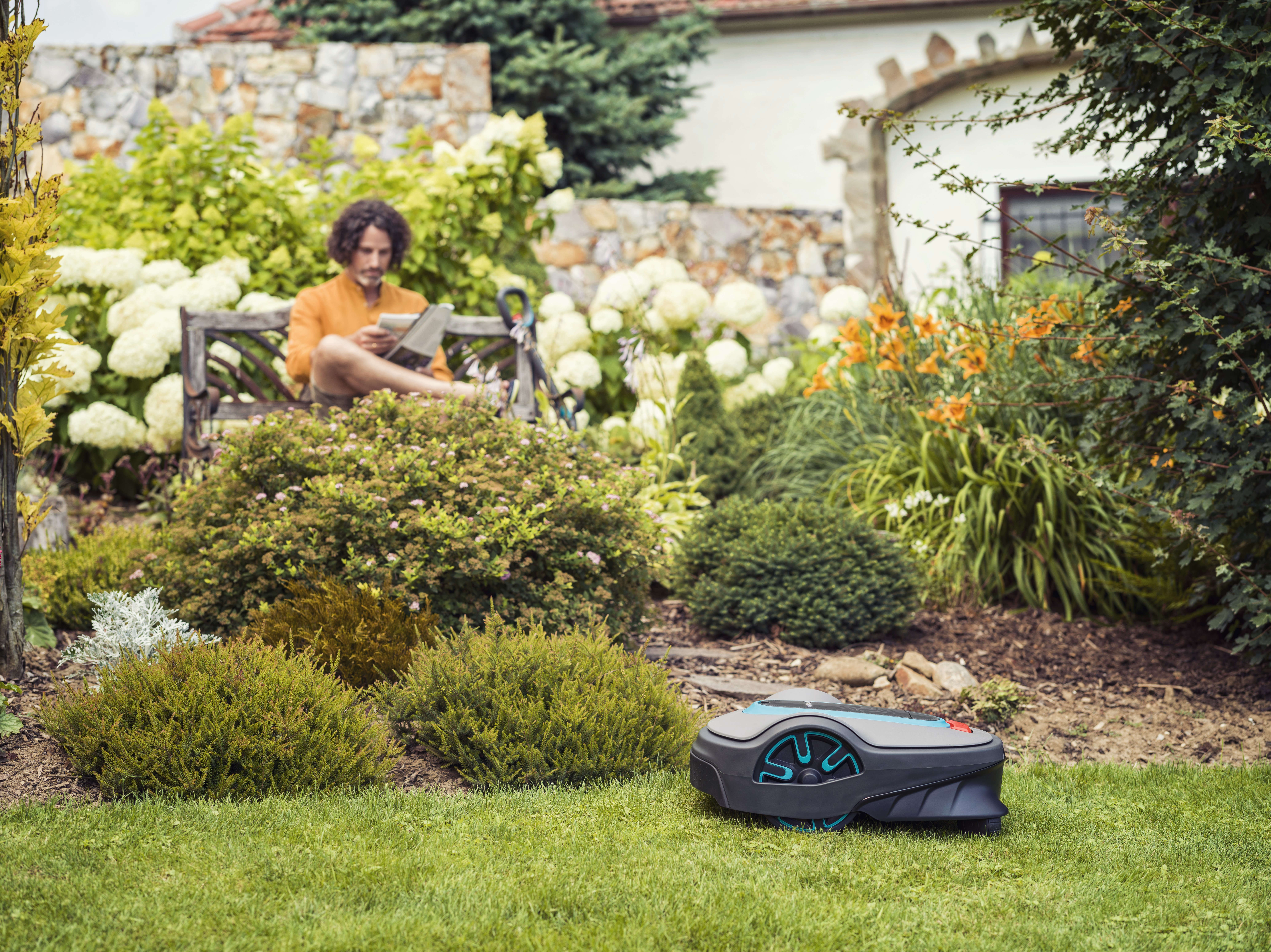 GARDENA Mähroboter SILENO life 1000 m² + Garage