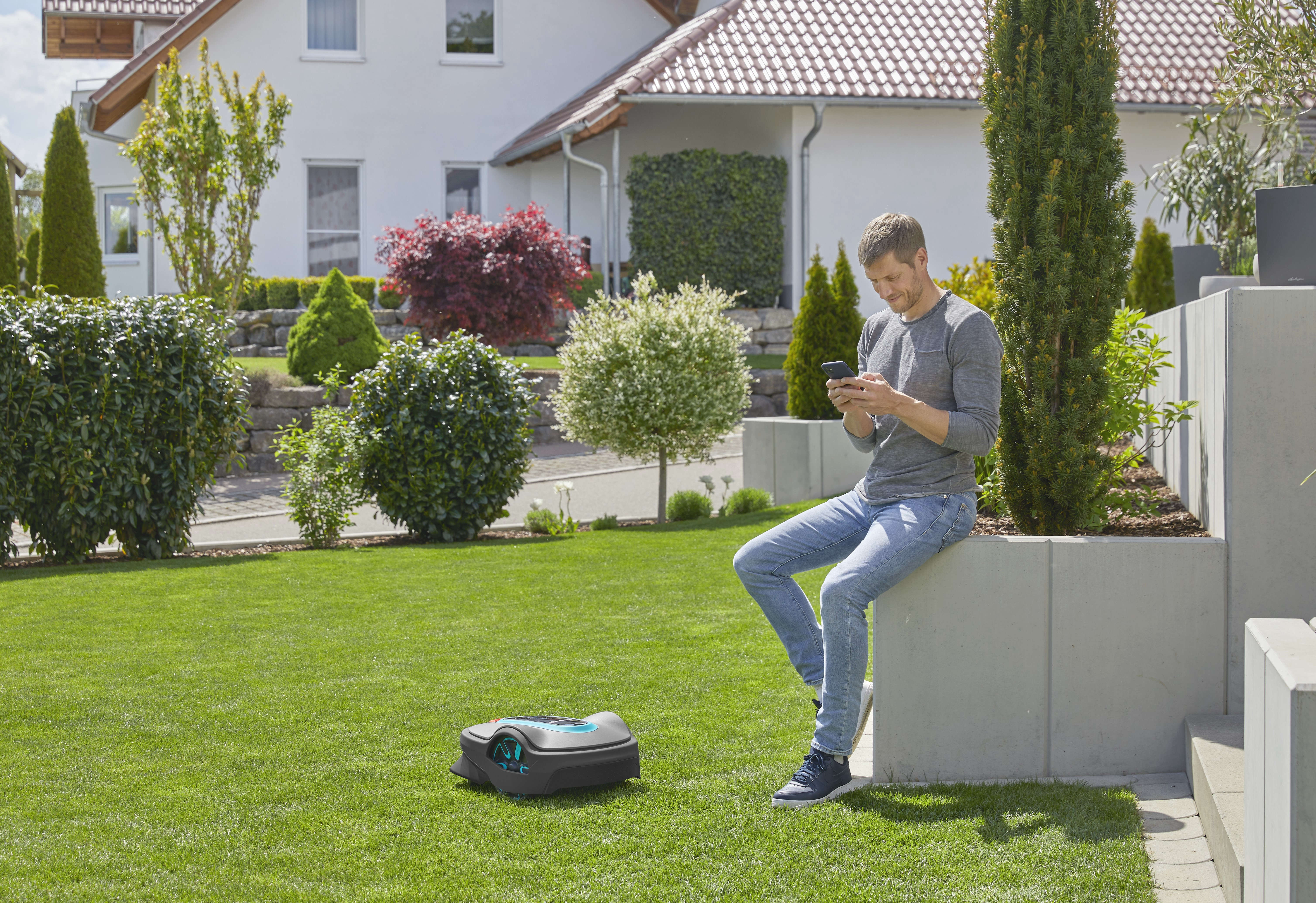 GARDENA Mähroboter SILENO life 1000 m² + Garage