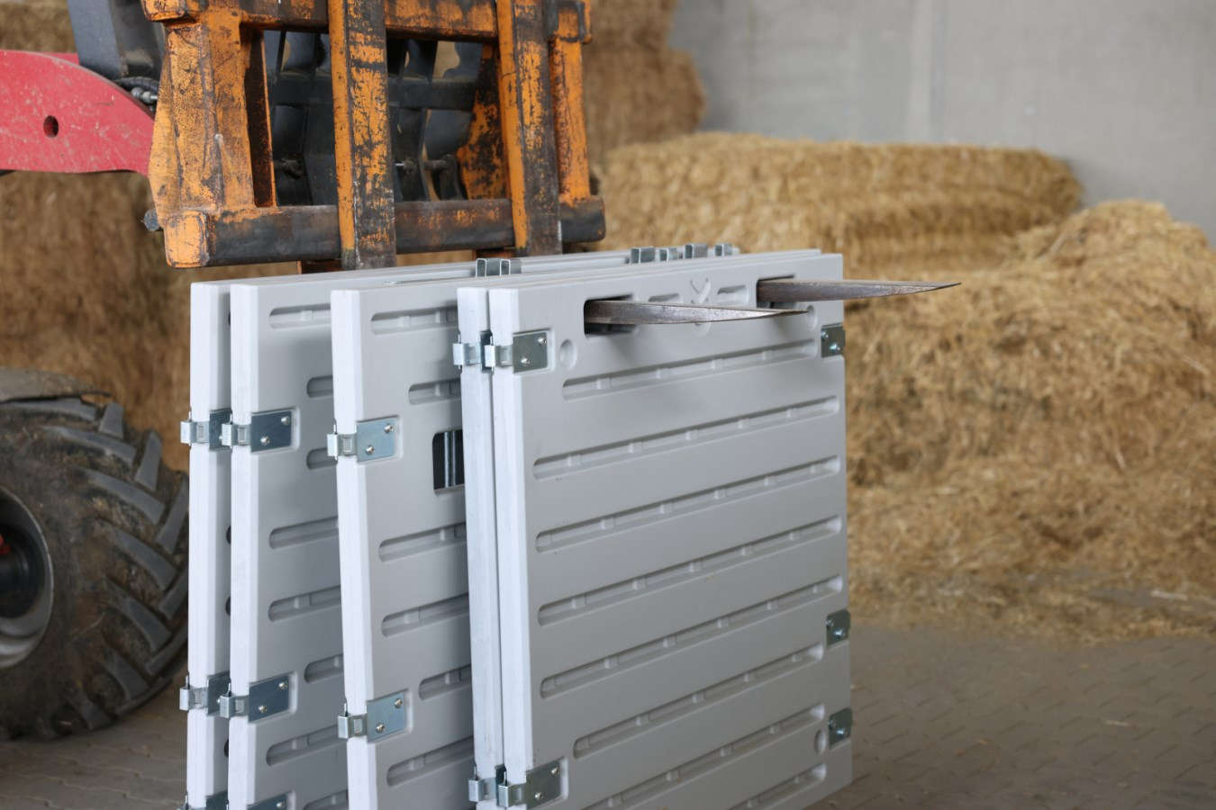 KERBL Modulare Kälberbox Rückwand