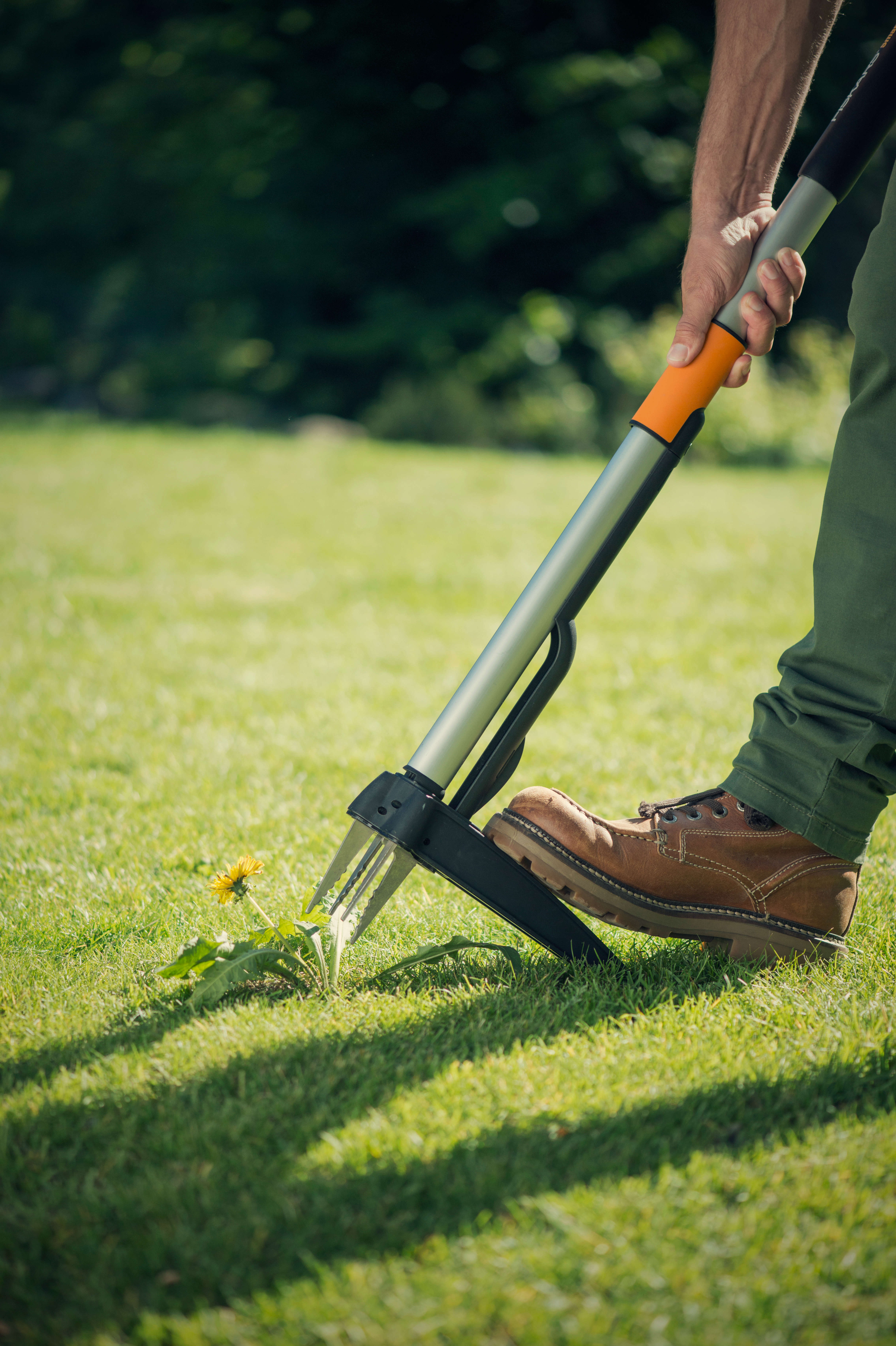 FISKARS SmartFit Teleskop-Unkrautstecher