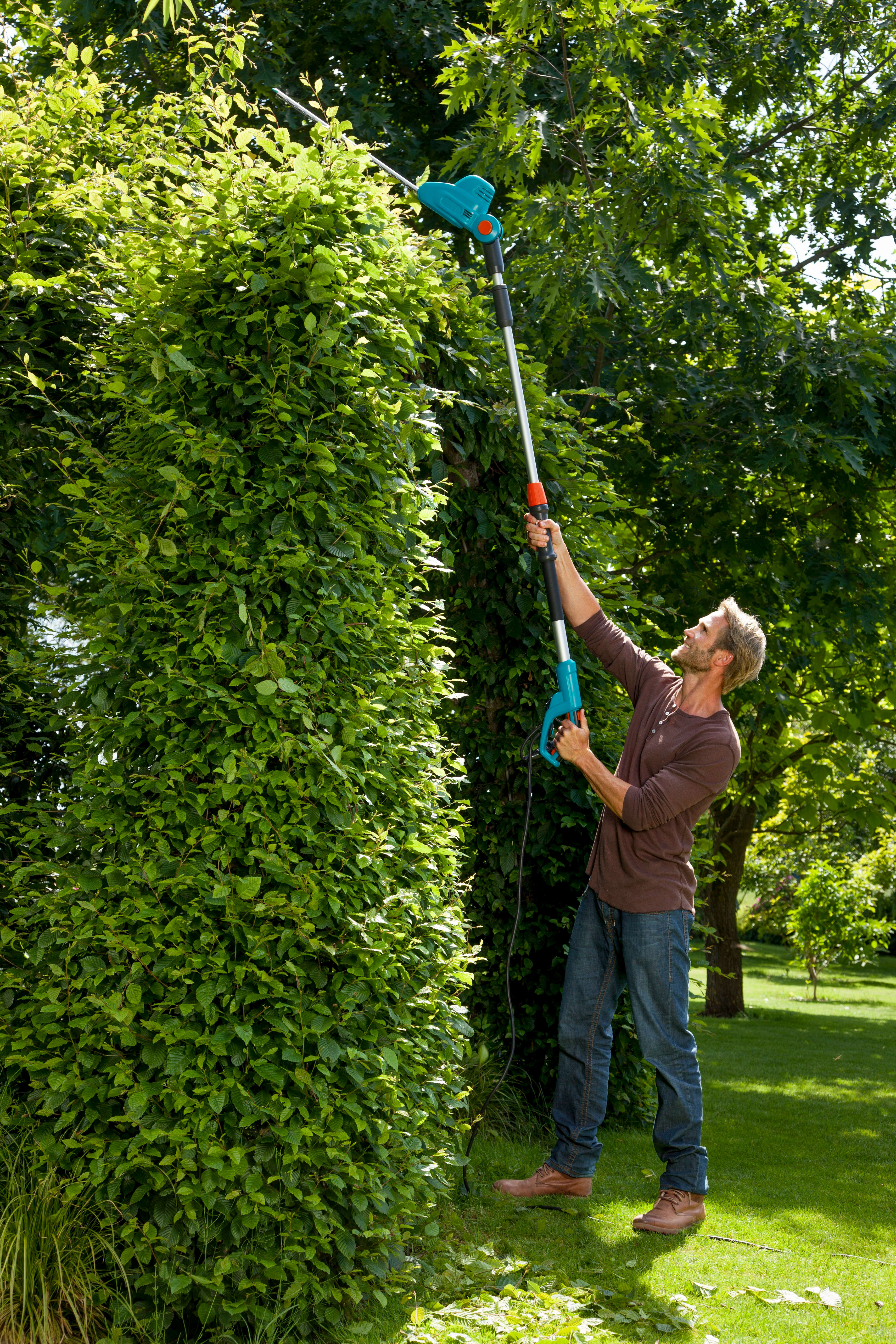 GARDENA Elektro-Teleskop-Heckenschere THS 500/48