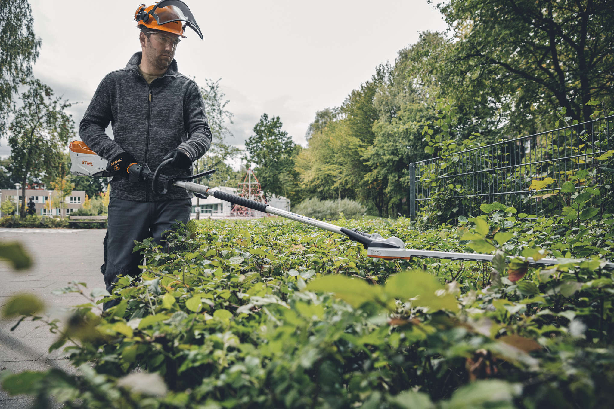 STIHL Akku-Kombimotor KMA 135 R