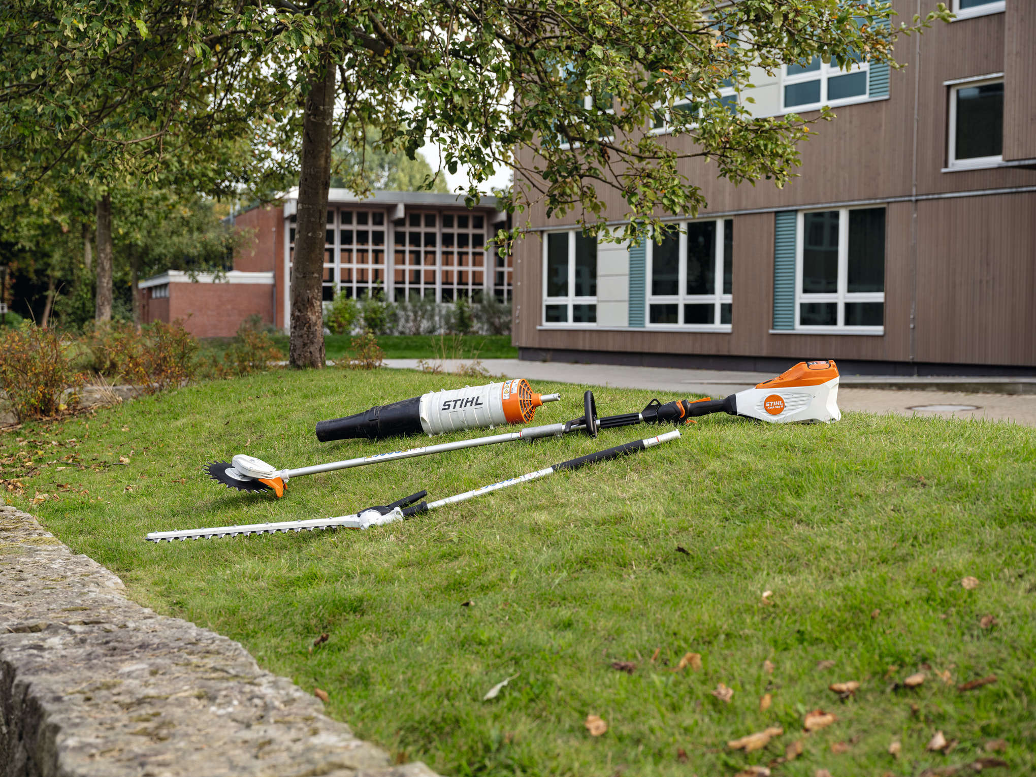 STIHL Akku-Kombimotor KMA 135 R