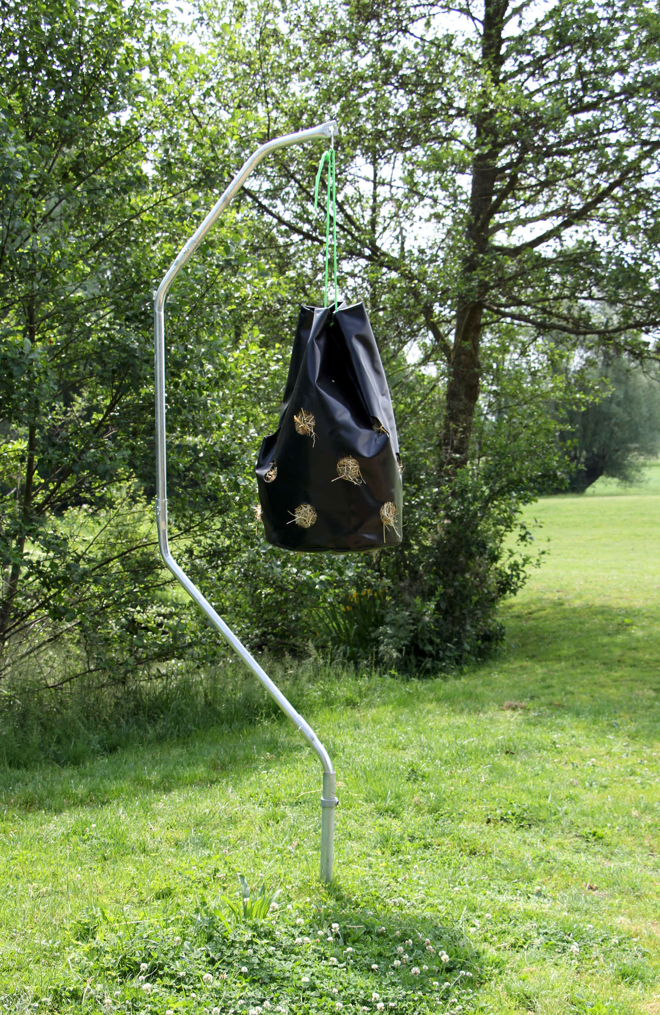 Bodenhalterung für Taon X und HayBag